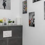 Design Luxus, Vollausstattung, Neubau, 30min Hbf Leipzig 8, Naehe Flughafen, Bmw, Dhl, Amazon *