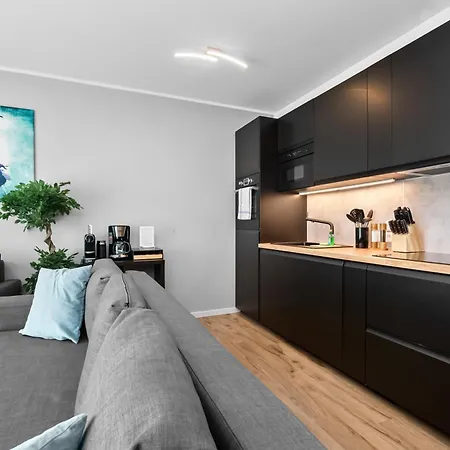 Design Luxus, Vollausstattung, Neubau, 30min Hbf Leipzig 8, Naehe Flughafen, Bmw, Dhl, Amazon