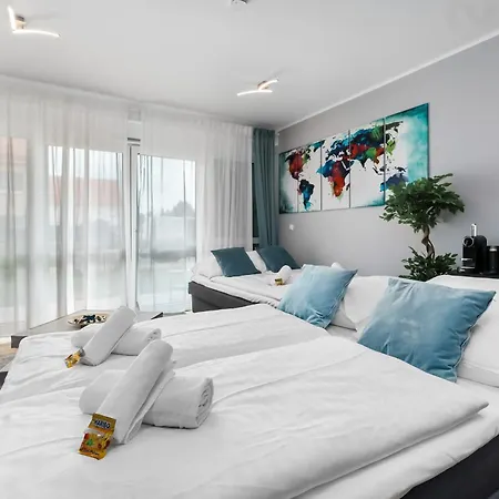 Design Luxus, Vollausstattung, Neubau, 30min Hbf Leipzig 8, Naehe Flughafen, Bmw, Dhl, Amazon שקאודיטז