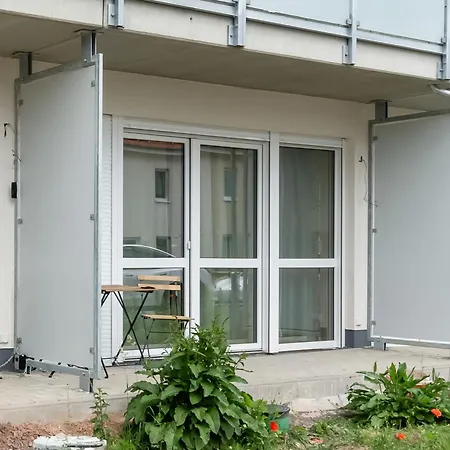 Design Luxus, Vollausstattung, Neubau, 30min Hbf Leipzig 8, Naehe Flughafen, Bmw, Dhl, Amazon アパート