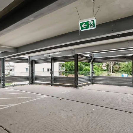 Design Luxus, Vollausstattung, Neubau, 30min Hbf Leipzig 8, Naehe Flughafen, Bmw, Dhl, Amazon דירה שקאודיטז