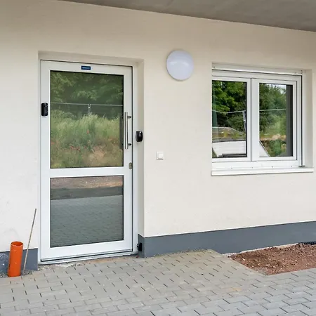 Design Luxus, Vollausstattung, Neubau, 30min Hbf Leipzig 8, Naehe Flughafen, Bmw, Dhl, Amazon シュクロイディッツ