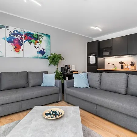 Design Luxus, Vollausstattung, Neubau, 30min Hbf Leipzig 8, Naehe Flughafen, Bmw, Dhl, Amazon Appartamento Schkeuditz