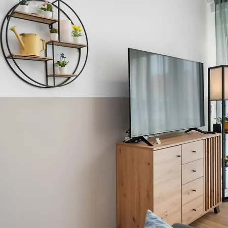 Design Luxus, Vollausstattung, Neubau, 30min Hbf Leipzig 8, Naehe Flughafen, Bmw, Dhl, Amazon Appartamento Schkeuditz